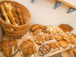 100. Boulangerie La fontaine de Lourdes(ルルド)